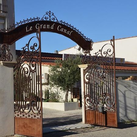 Le Grand Canal Martigues Exterior photo